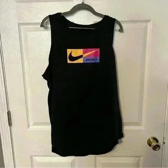 Nike Dri-FIT Icon Clash Women's Training Tank (Plus Size) 1X - Picture 2 of 4